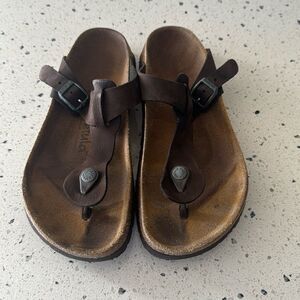 Betula by Birkenstock Gizeh EU37 / US 7 Brown Leather Thong T Strap Sandals GUC